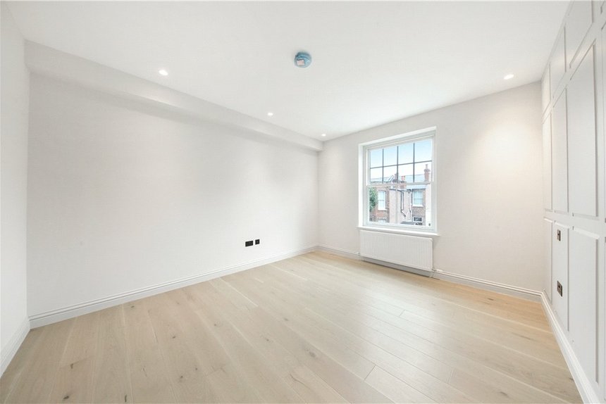 for sale hillcrest road london 34517 - Gibbs Gillespie