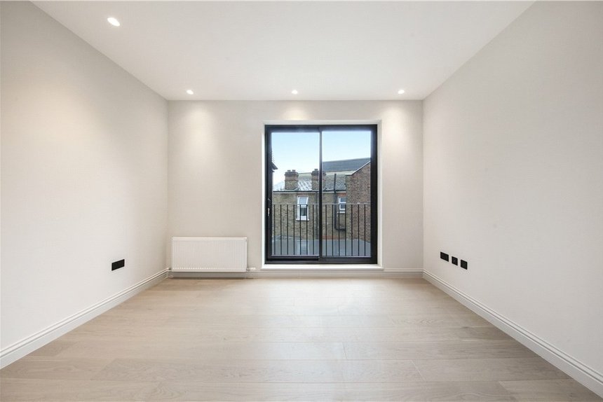 for sale hillcrest road london 34517 - Gibbs Gillespie