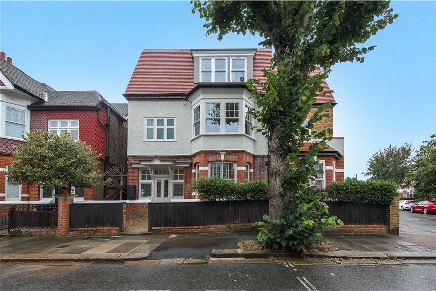 for sale hillcrest road london 34517 - Gibbs Gillespie