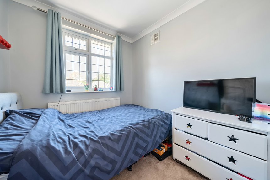 for sale moorfield road london 34525 - Gibbs Gillespie