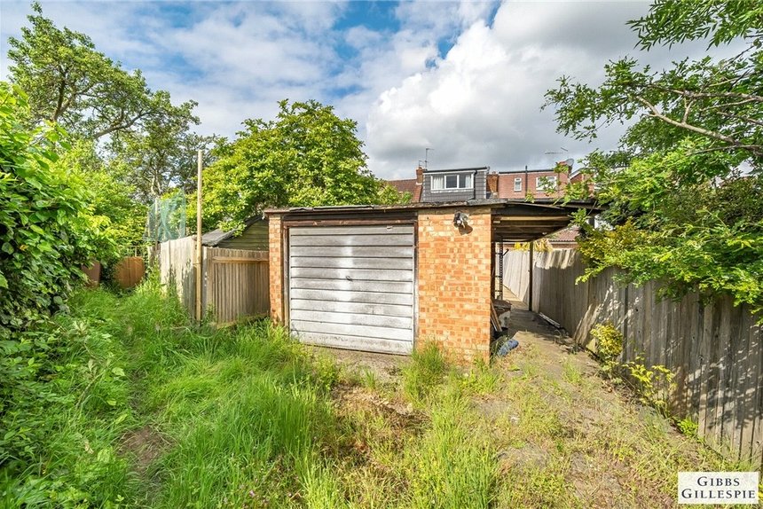 under offer hillside crescent london 34526 - Gibbs Gillespie