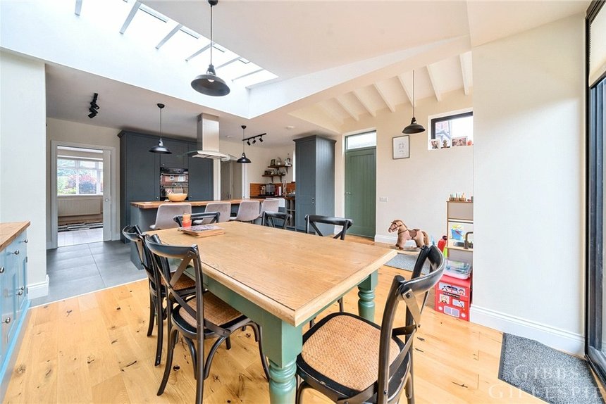 under offer horsenden lane south london 34528 - Gibbs Gillespie