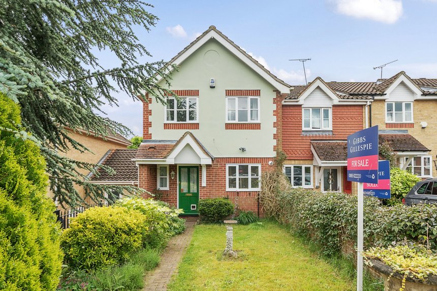 for sale morse close london 34533 - Gibbs Gillespie