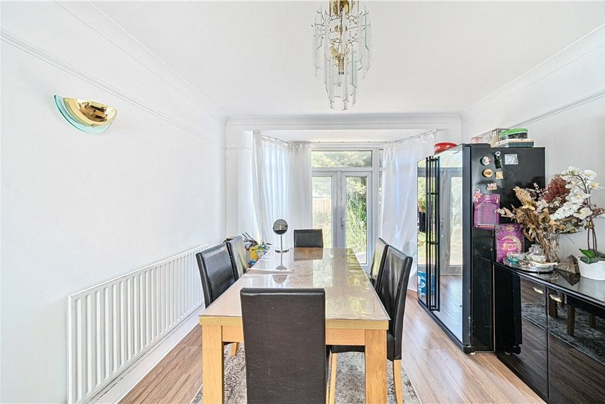 for sale braemar gardens london 34534 - Gibbs Gillespie