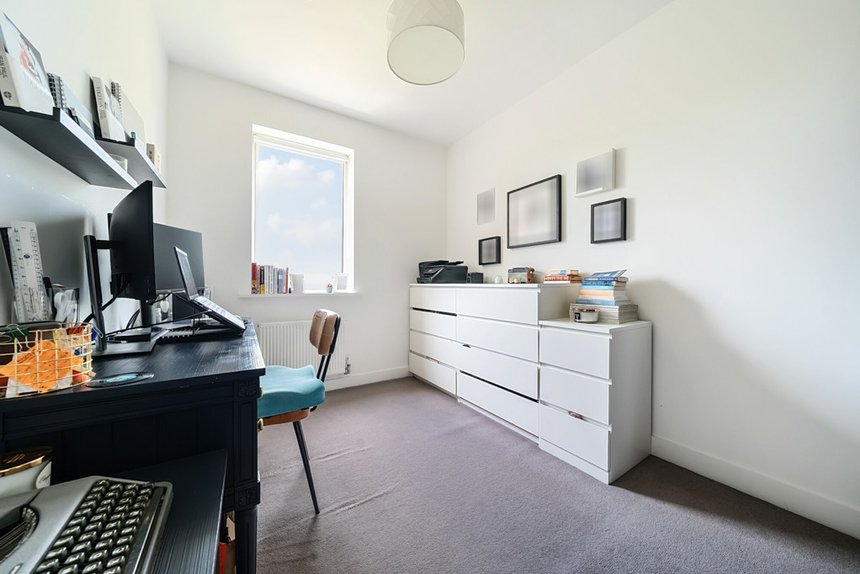 for sale petts hill london 34539 - Gibbs Gillespie