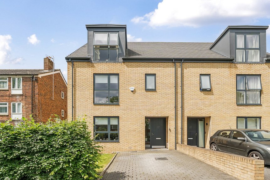 for sale petts hill london 34539 - Gibbs Gillespie