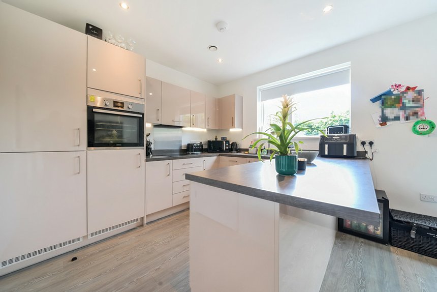 for sale petts hill london 34539 - Gibbs Gillespie