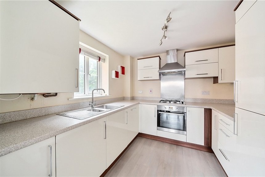 under offer plantation close london 34540 - Gibbs Gillespie