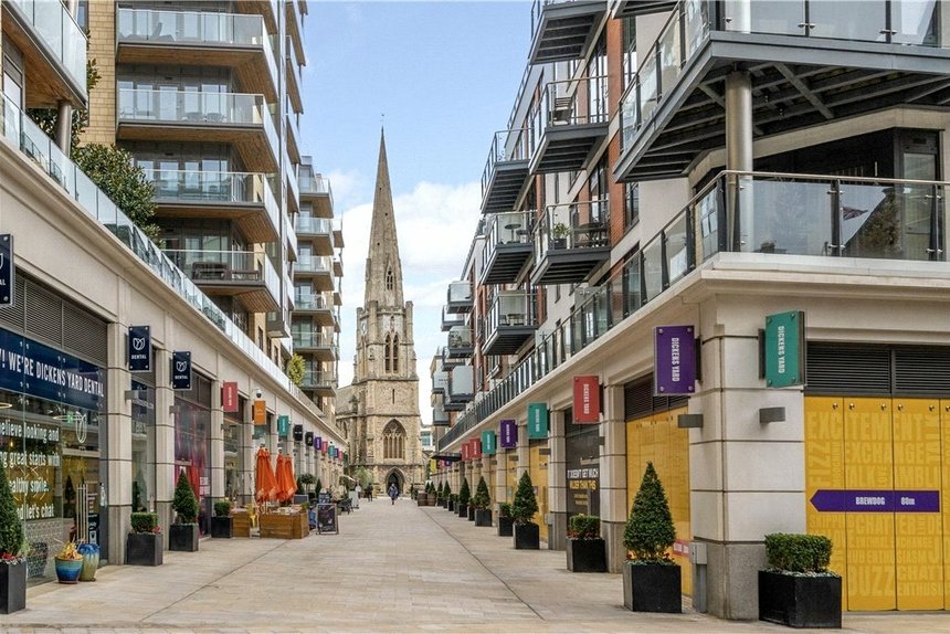 under offer trafalgar house london 34543 - Gibbs Gillespie