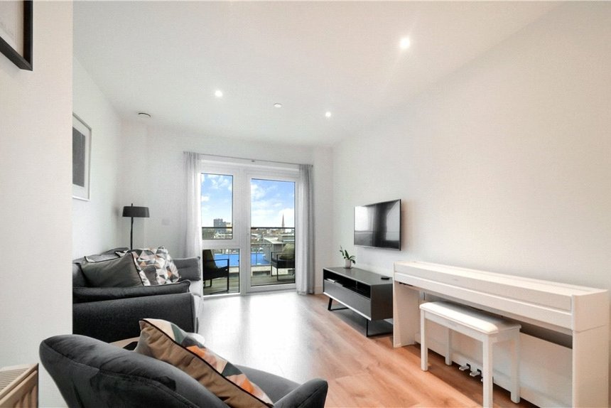 under offer trafalgar house london 34543 - Gibbs Gillespie