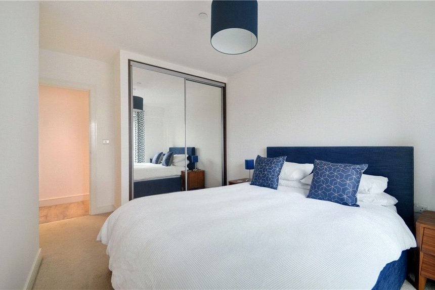 under offer trafalgar house london 34543 - Gibbs Gillespie