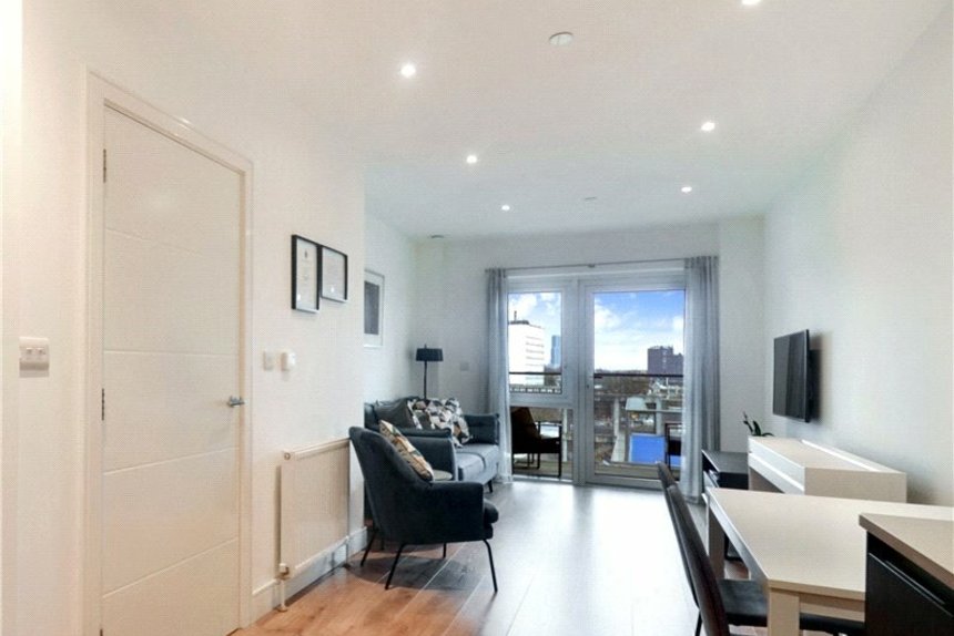 under offer trafalgar house london 34543 - Gibbs Gillespie