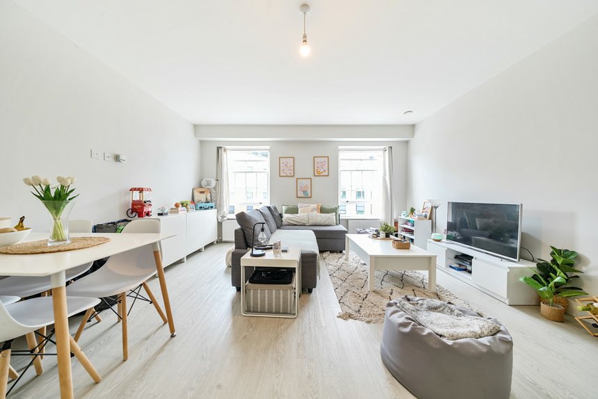 for sale windsor street london 34555 - Gibbs Gillespie