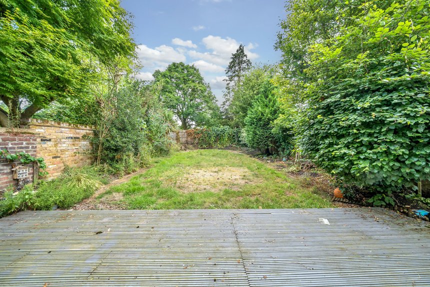 under offer shenley avenue london 34560 - Gibbs Gillespie