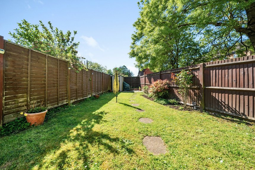 under offer lowdell close london 34562 - Gibbs Gillespie