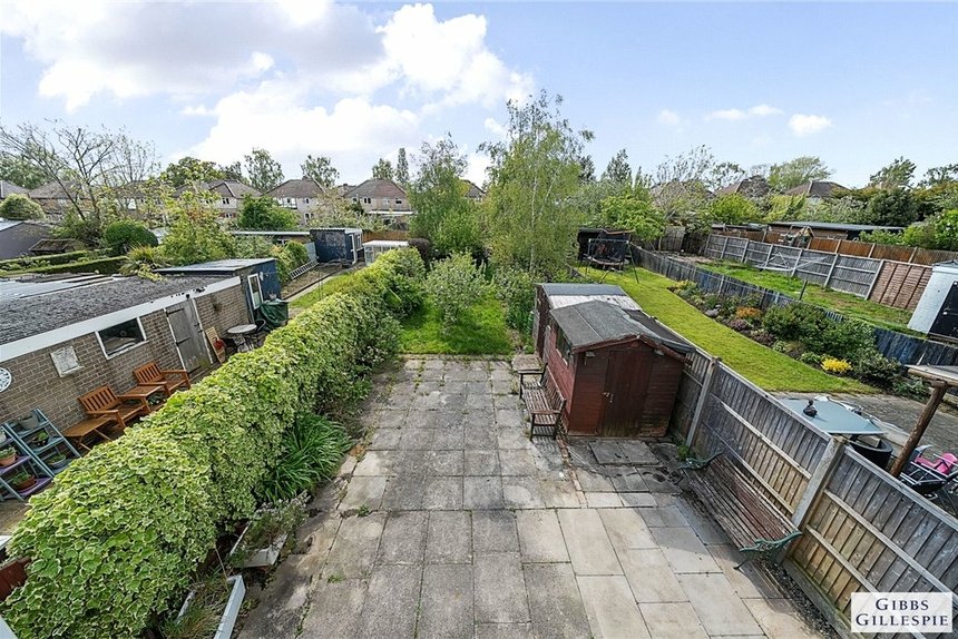 under offer windsor road london 34563 - Gibbs Gillespie