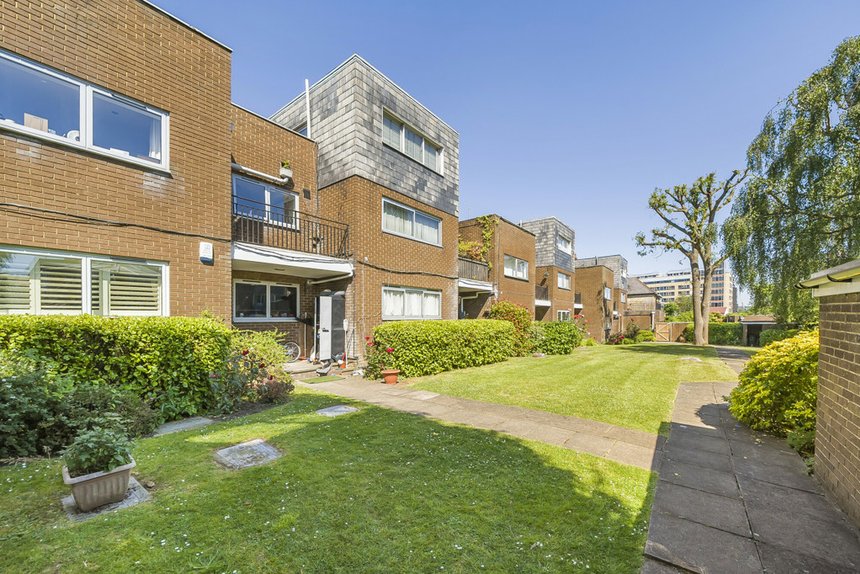 for sale lorne court london 34572 - Gibbs Gillespie