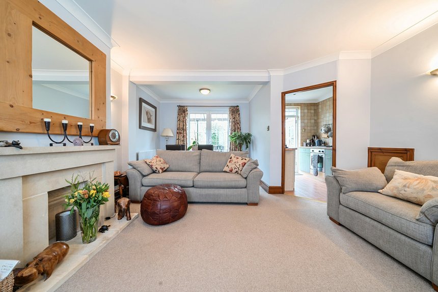 under offer clyfford road london 34582 - Gibbs Gillespie