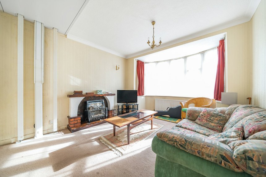 for sale eversley crescent london 34588 - Gibbs Gillespie