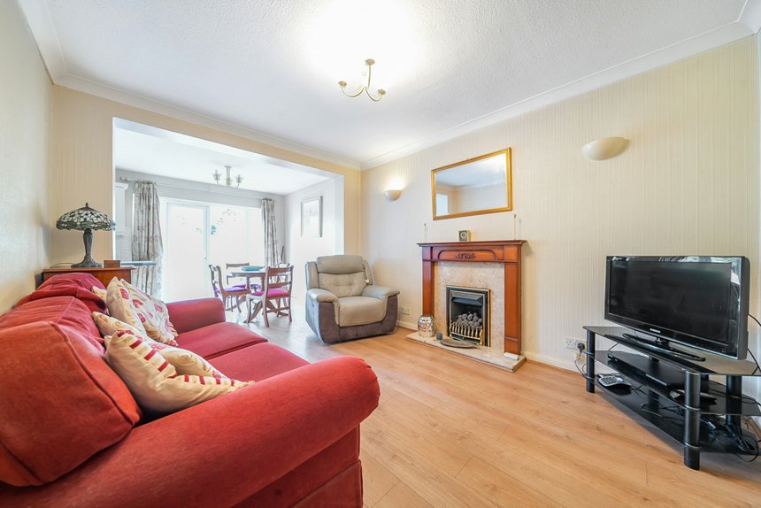 for sale eversley crescent london 34588 - Gibbs Gillespie