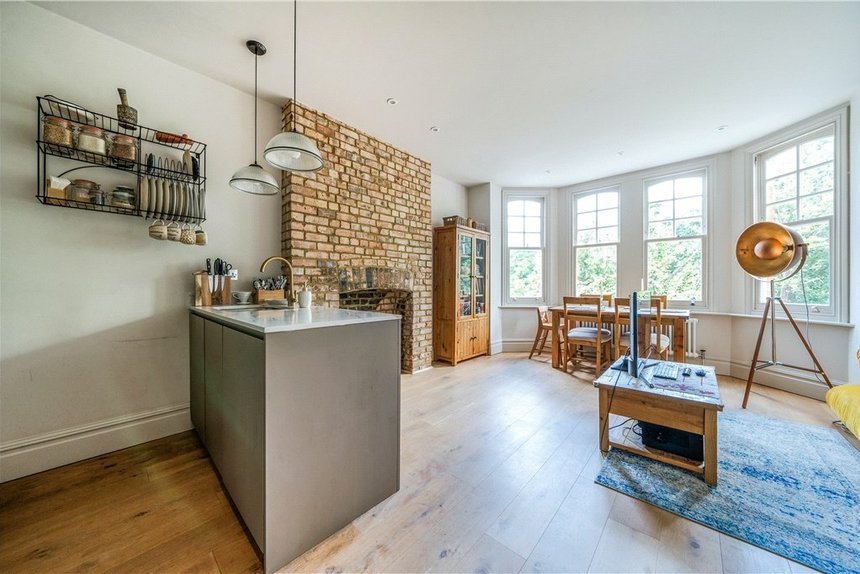 under offer granville gardens london 34590 - Gibbs Gillespie