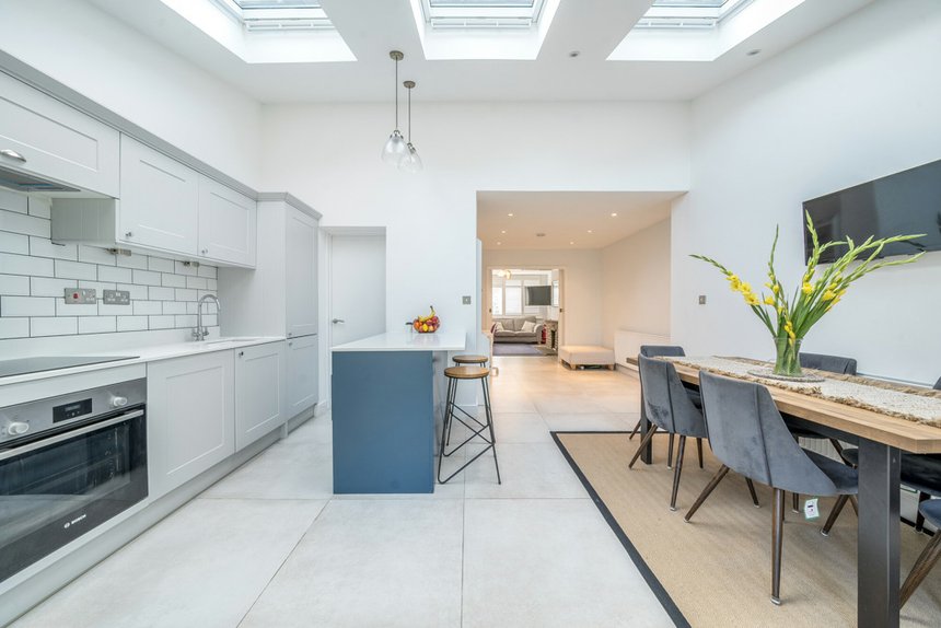 for sale pavilion way london 34603 - Gibbs Gillespie