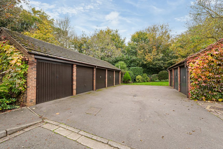 sold anthus mews london 34604 - Gibbs Gillespie