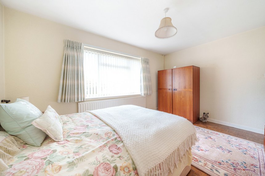 for sale denham green close london 34609 - Gibbs Gillespie