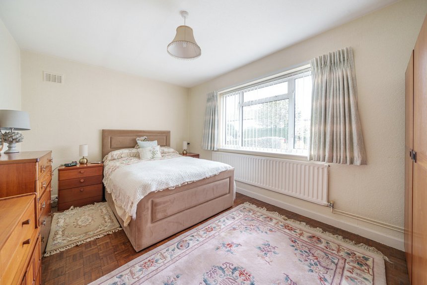 for sale denham green close london 34609 - Gibbs Gillespie