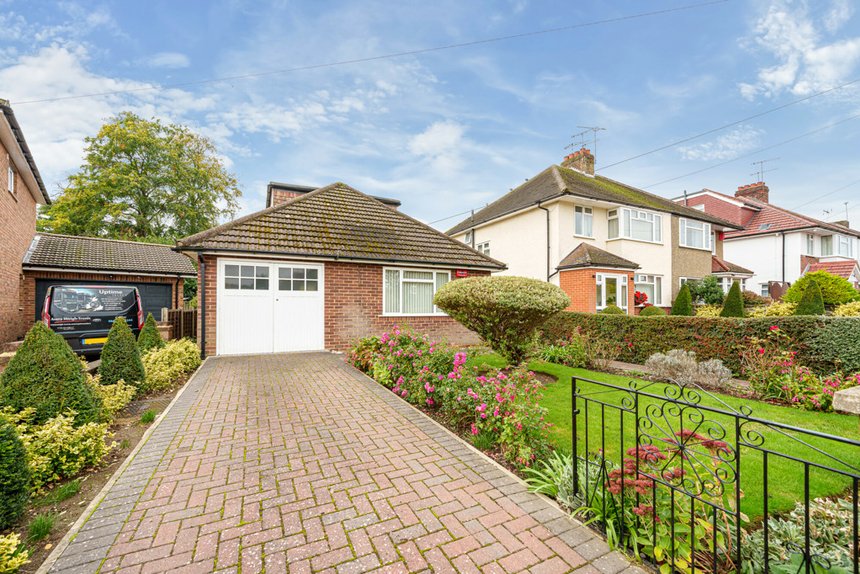 for sale denham green close london 34609 - Gibbs Gillespie