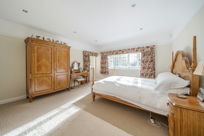 for sale orchehill avenue london 34610 - Gibbs Gillespie