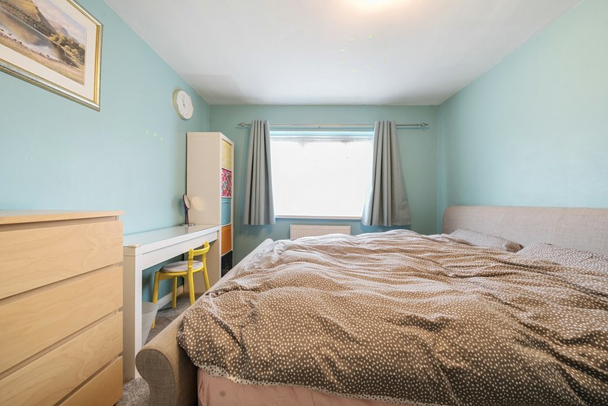 sold cedar avenue london 34620 - Gibbs Gillespie