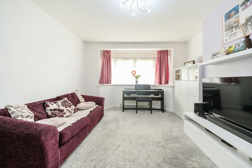 sold cedar avenue london 34620 - Gibbs Gillespie