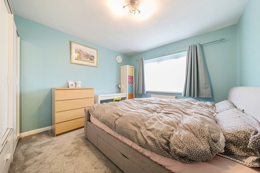 sold cedar avenue london 34620 - Gibbs Gillespie