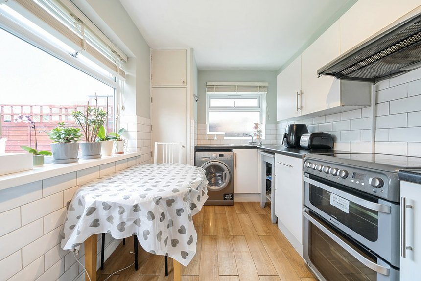 sold cedar avenue london 34620 - Gibbs Gillespie