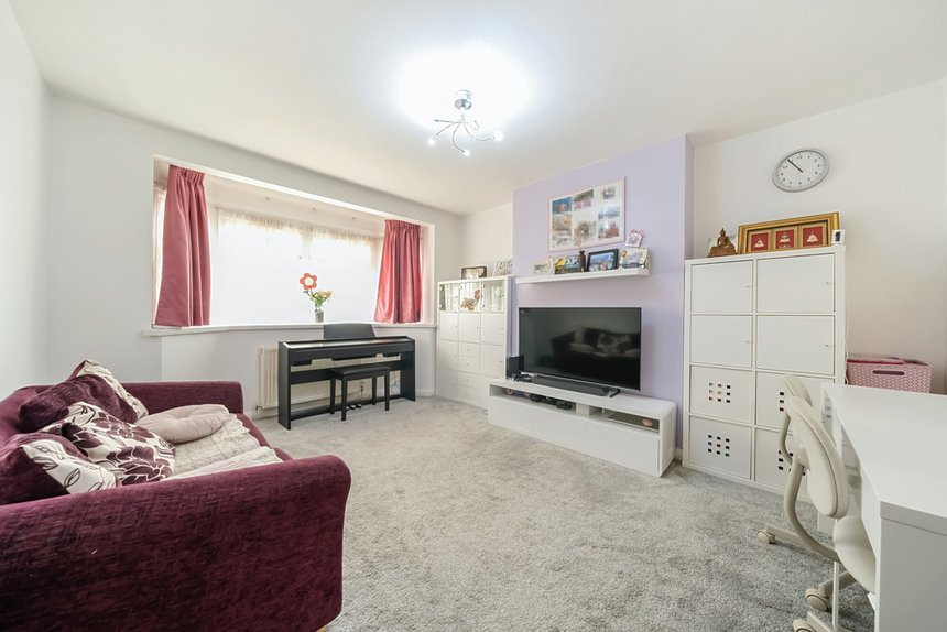 sold cedar avenue london 34620 - Gibbs Gillespie