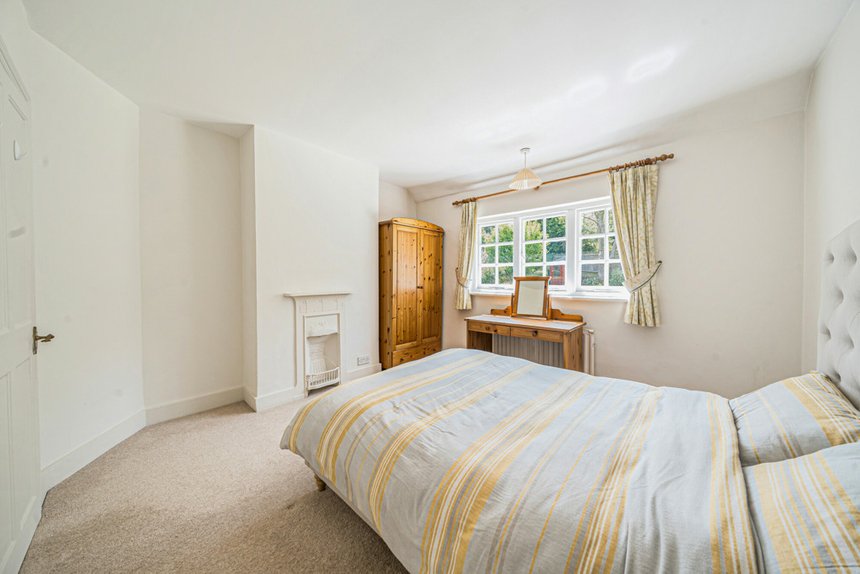 for sale lower road london 34623 - Gibbs Gillespie