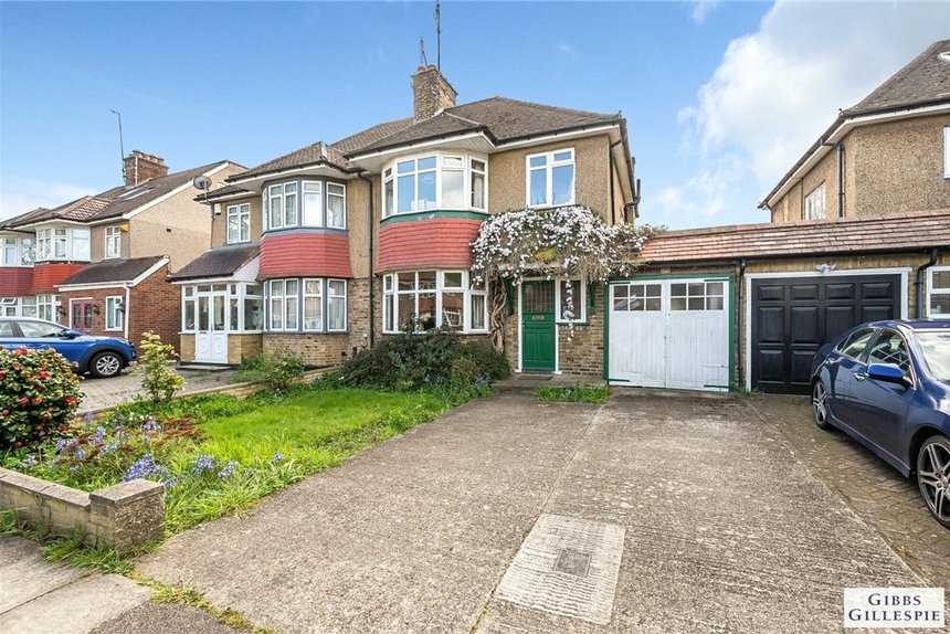 under offer oakington avenue london 34636 - Gibbs Gillespie