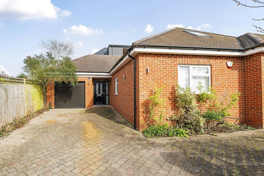 for sale belmont close london 34650 - Gibbs Gillespie