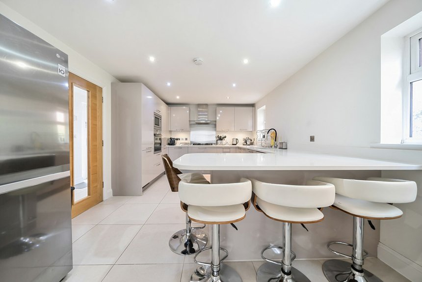 for sale belmont close london 34650 - Gibbs Gillespie