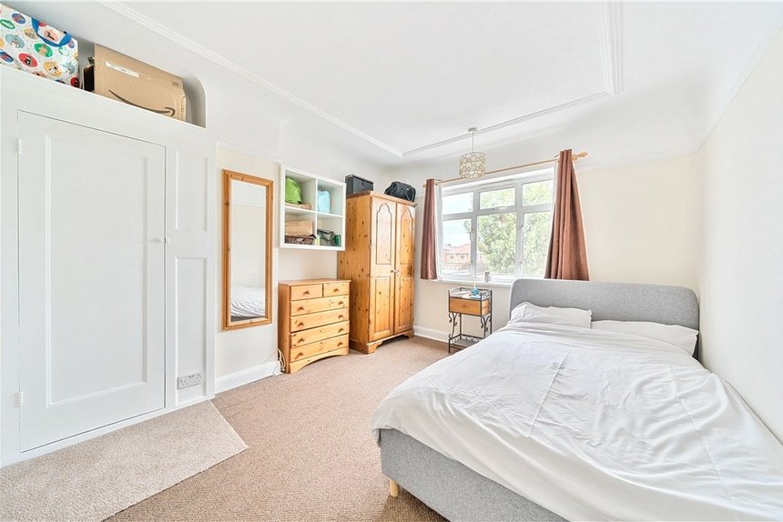 for sale uppingham avenue london 34652 - Gibbs Gillespie