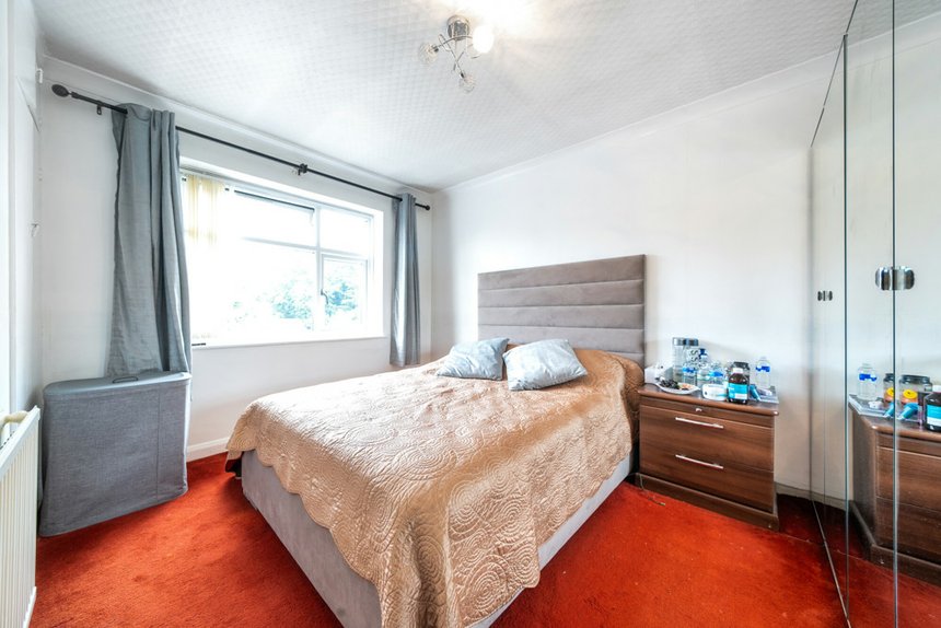 for sale stirling road london 34655 - Gibbs Gillespie