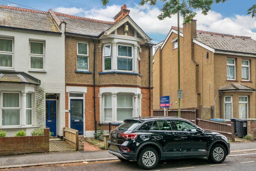 under offer hagden lane london 34668 - Gibbs Gillespie