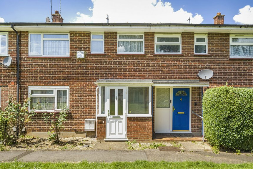 under offer croxley view london 34673 - Gibbs Gillespie