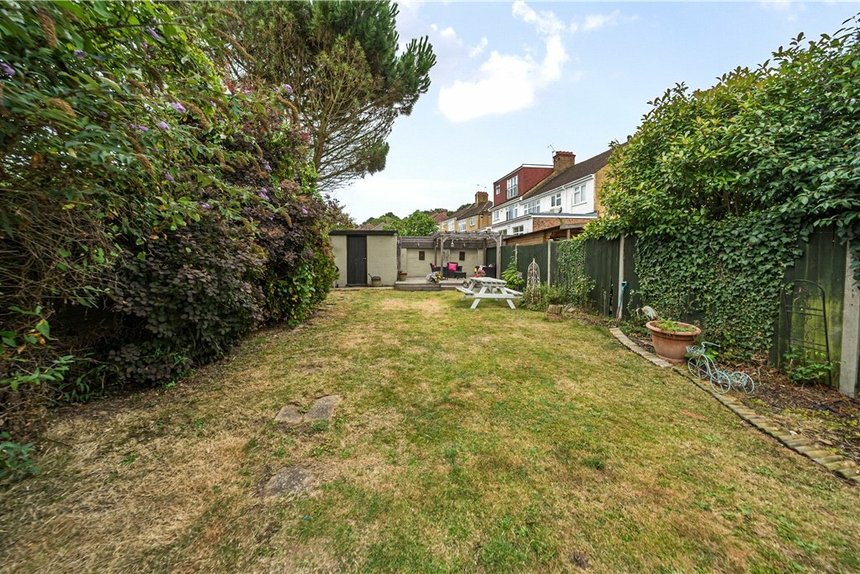 for sale drummond drive london 34677 - Gibbs Gillespie