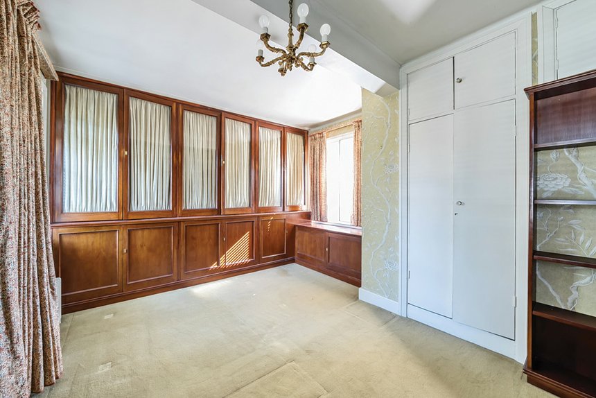 under offer wolsey road london 34684 - Gibbs Gillespie