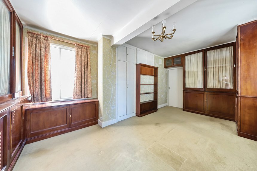 under offer wolsey road london 34684 - Gibbs Gillespie