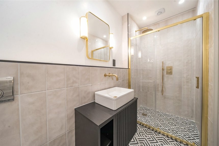 for sale gordon road london 34688 - Gibbs Gillespie