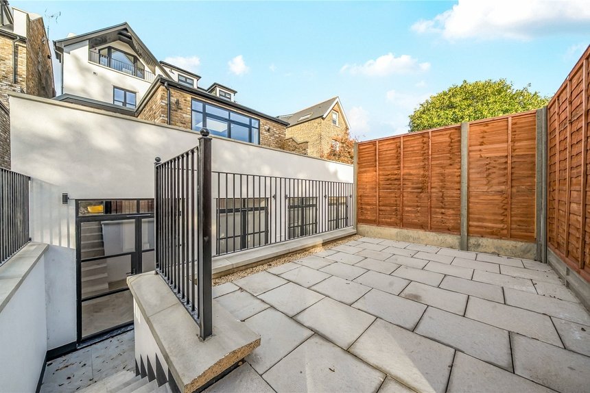 for sale gordon road london 34688 - Gibbs Gillespie