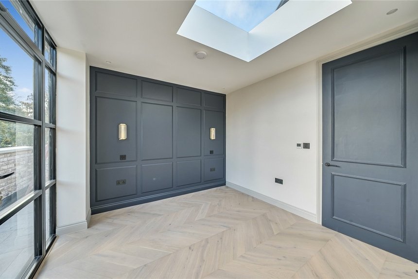 for sale gordon road london 34688 - Gibbs Gillespie